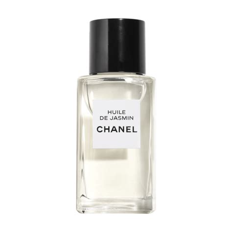 CHANEL Huile de Jasmin Revitalizing Facial Oil with .